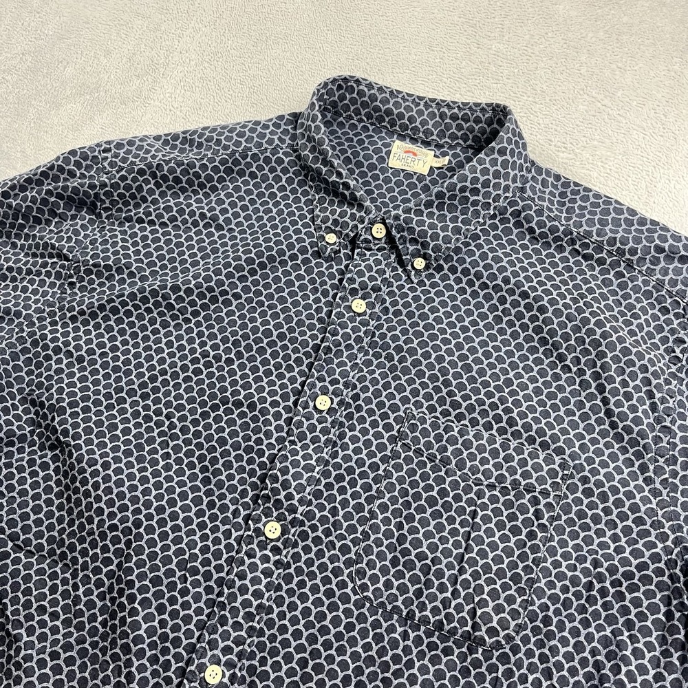Faherty Button Up Shirt Mens 2XL Blue Fish Scale Print Short Sleeve Chest Pocket